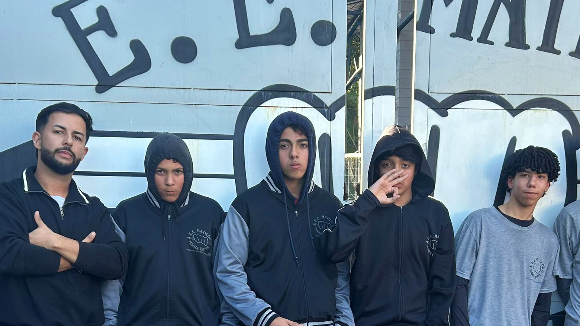 Foto da equipe da escola Matilde Maria Cremm na Copa Futebol de Robôs CIEBP